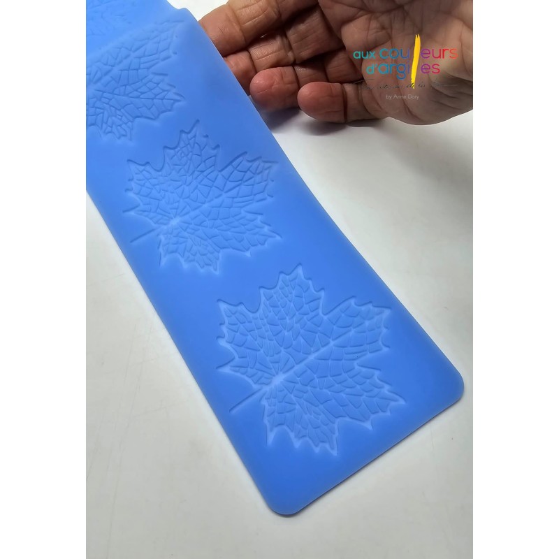 PLAQUE EN SILICONE AVEC TEXTURE VEGETALE ORIGINALE (Feuilles d'erable).